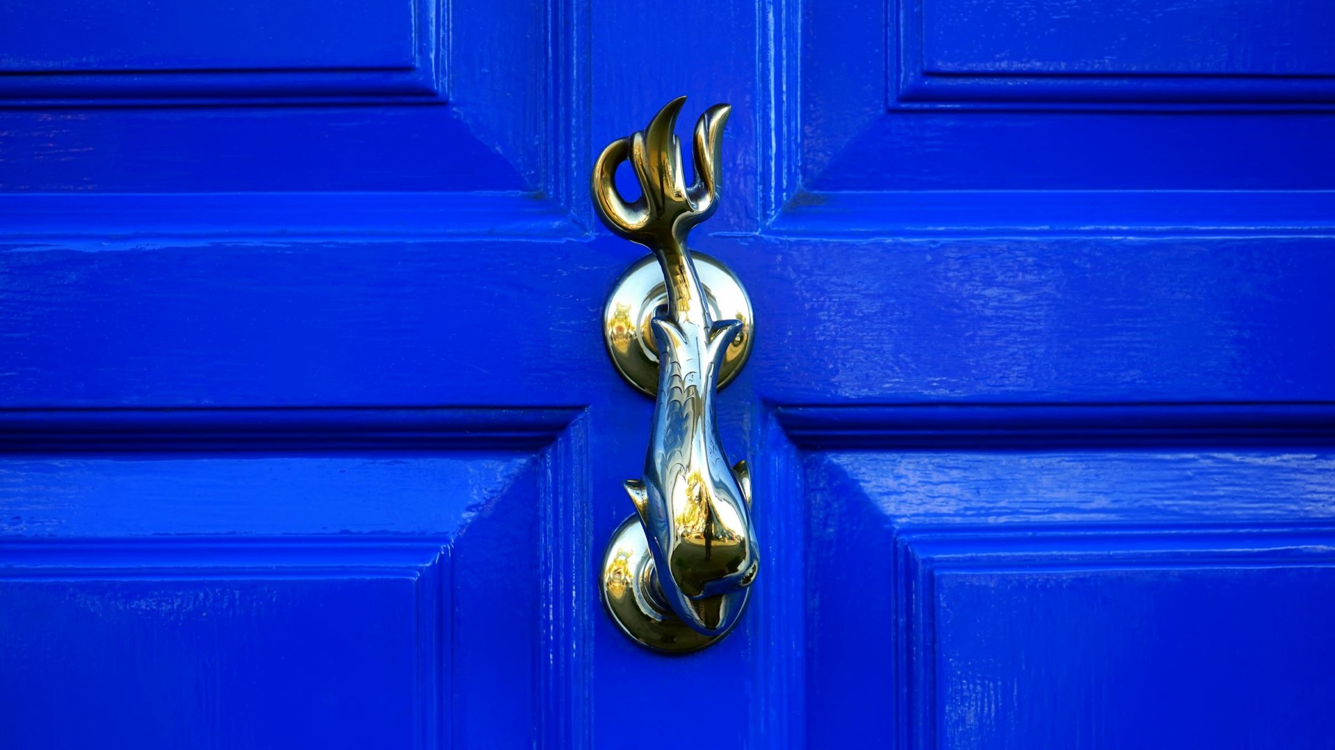 Brass detail, Unlacquered bronze