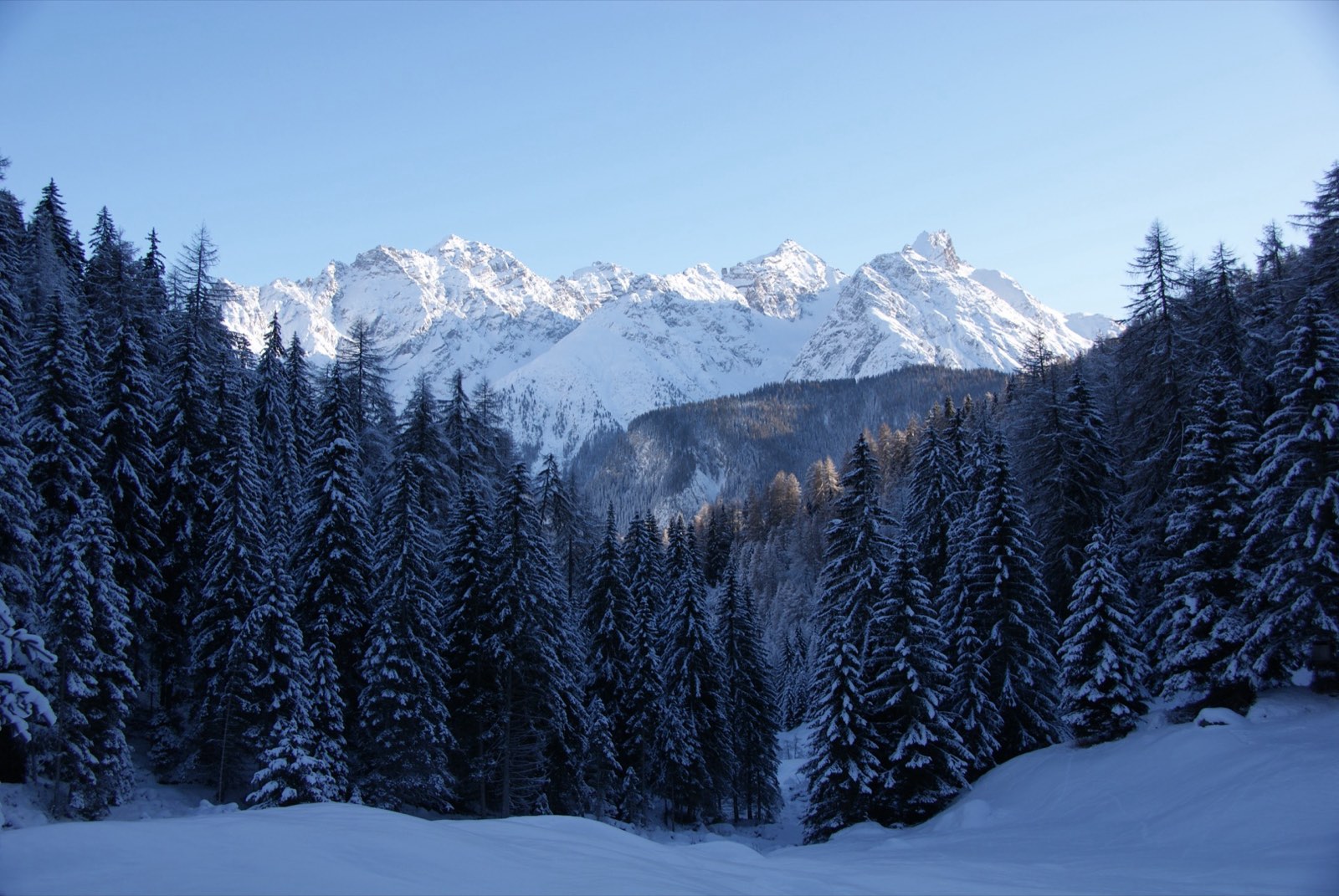 Engadin village b